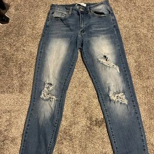 Kancan Women's Jeans Size 9/28 29" inseam distressed skinny jeans cropped